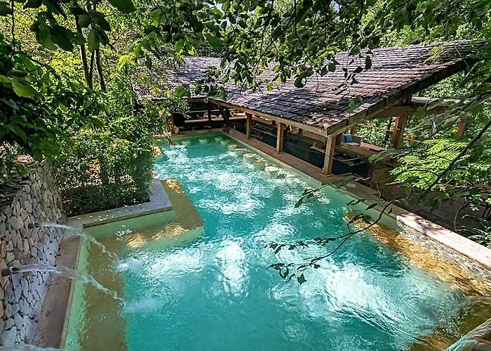 Hotel Rio Perdido & Thermal River